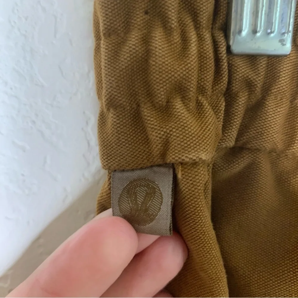 Lululemon Mens Bowline Pants in Utilitech khaki brown M - Picture 8 of 11